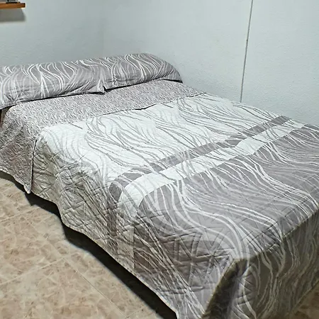Apartamento California En Benidorm, 1 Min Playa Levante, Wi-fi, Ac Y Parking *